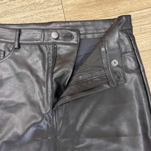 Zara leather skirt - Picture 3 of 3